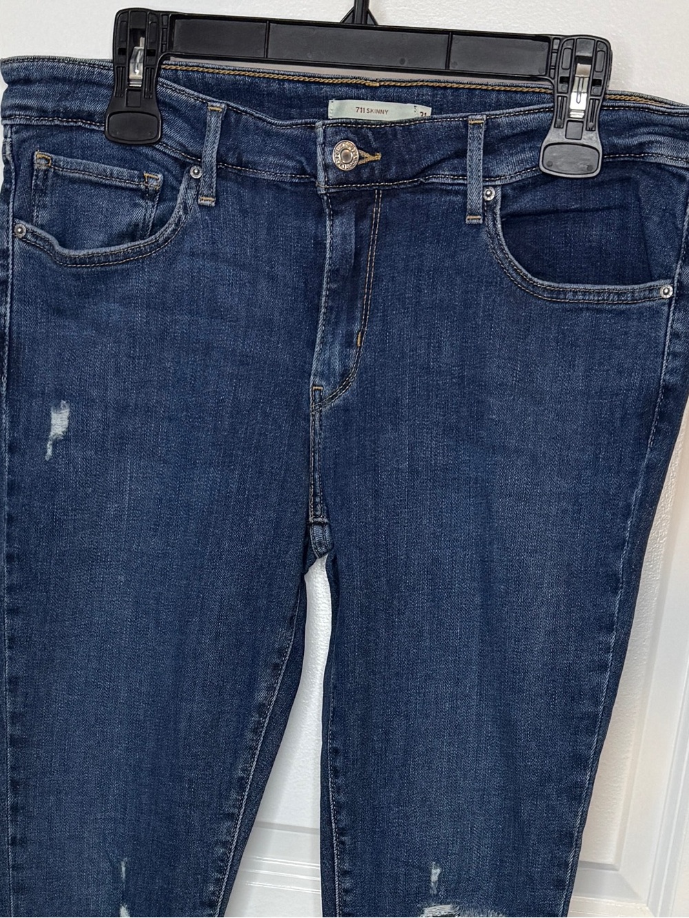 Levi’s 711 Skinny Dark Blue Distressed Women's Jeans - Picture 2 of 7